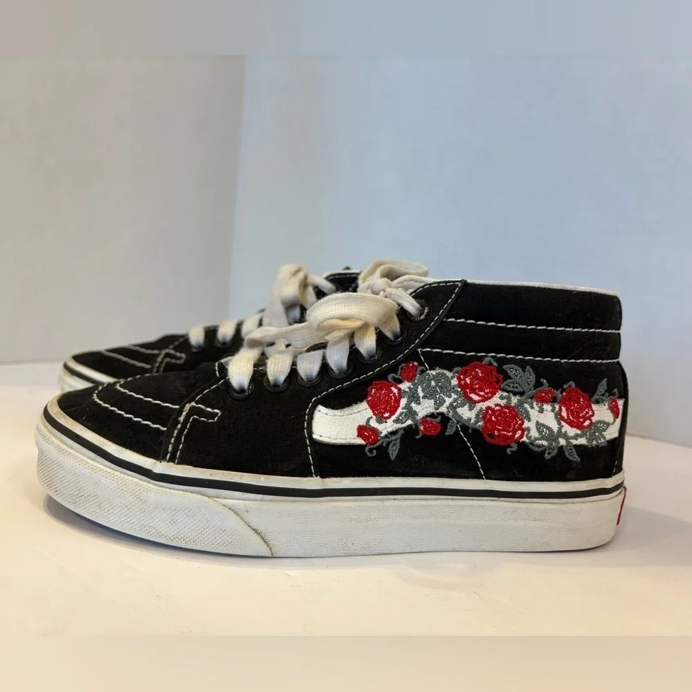 Vans SK-8 mid black sneakers with embroidered roses women’s size 5.5